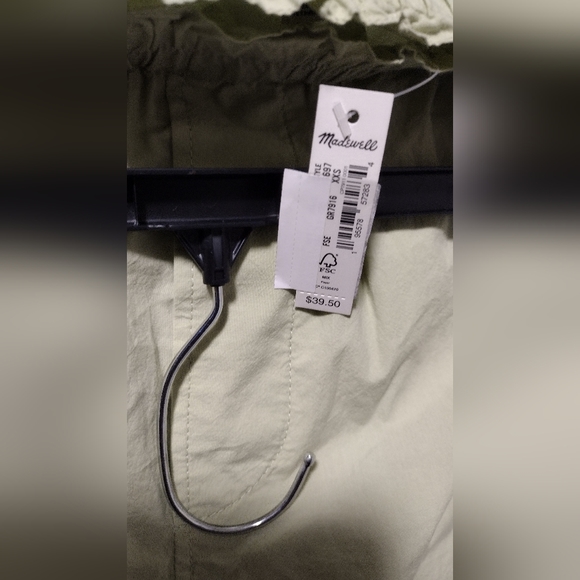 🍉3/$20 Madewell green lightweight shorts - Picture 13 of 15